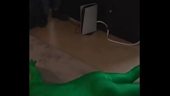 Mi como hago gemir a esta milf