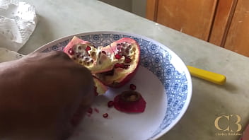Hot sunday afternoon centro sp deep in her ass and eating pomegranate trailer