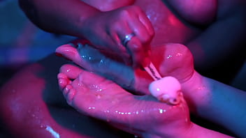 Cutie piie rubs popsicle on bia's feet