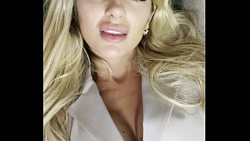 Perfect blonde girl wants u to stay