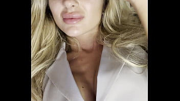 Perfect blonde girl wants u to stay