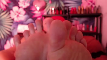 Worship my feet and beg me to show you more