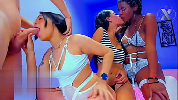 Horny students pass deepthroat exam