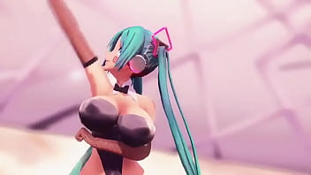 Miku dances with her new clothes