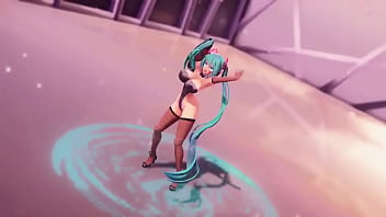 Miku dances with her new clothes
