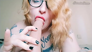 Estrellasteam sucks the tip of her dildo