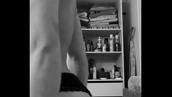 Mon cul réclame une main à plusieurs reprise tu te sens capable de me