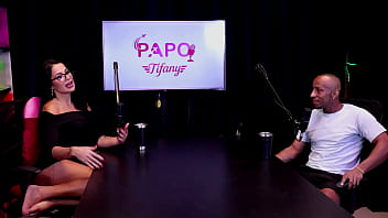 Negão coloca a mulata safada e deliciosa pra mamar gostoso em seu pau grande negro top oficial watch sheer red