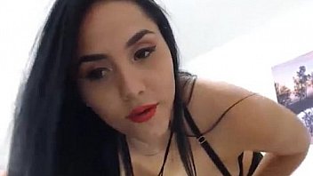 Like if this playhotcam brunette stunner cant be any more busty teasing