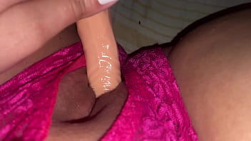 Pov curvy me meto mi dildo con mi tanga fucksia abierta