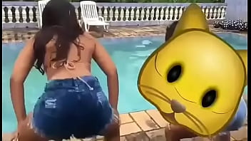 Longe do marido fico assim