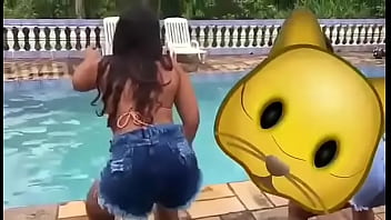 Longe do marido fico assim