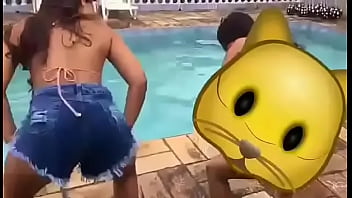 Longe do marido fico assim