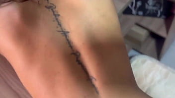 Mi prima le gusta sacarme la leche todos los dias