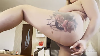 Inked busty girl play with her holes