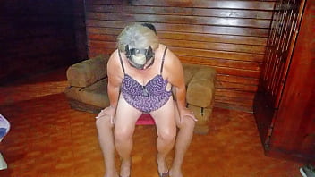 Hot dance from the mature milf my boss at work and a good cock sucking