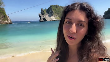 Hottie sucks my dick on a public beach and walks along the shore with cum on her face cumwalk