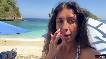 Hottie sucks my dick on a public beach and walks along the shore with cum on her face cumwalk