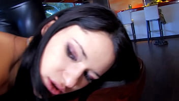 Fick die schwarzhaarige schlampe