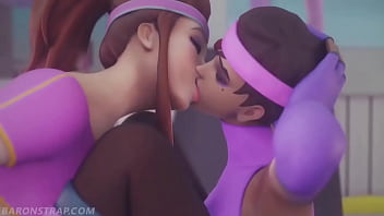 La cachonda brigitte ayuda a entrenar a sombra en el gym con una condición baronstrap subs latino