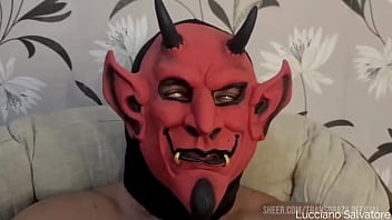 Halloween da sacanagem com mirela mansur na cama dela o único que conseguiu foder essa gostosa na própria cama