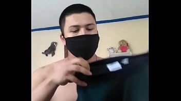 Preparándome para mi cita con una mayor