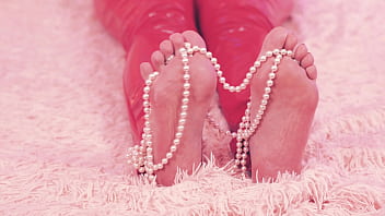 Latex milf arya grander rubber catsuit tease