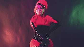 Latex milf arya grander rubber catsuit tease