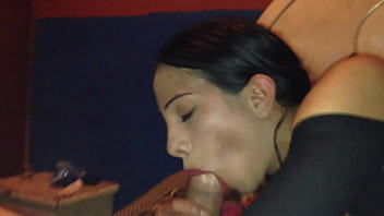 Seidy verónica chupando con ganas