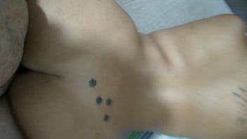 Socando na xota da minha fêmea