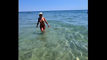 Abonnes toi pour t'éclater avec moi viens su mes aventures de libertine