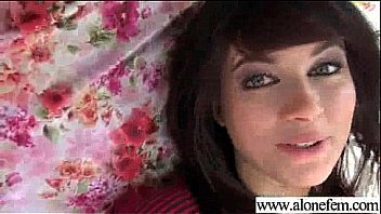 Amateur teen hot girl masturbate on tape video 10