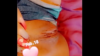 Admire this tight pussy