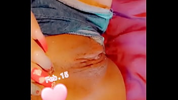 Admire this tight pussy