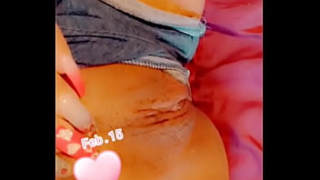 Admire this tight pussy