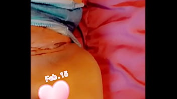 Admire this tight pussy