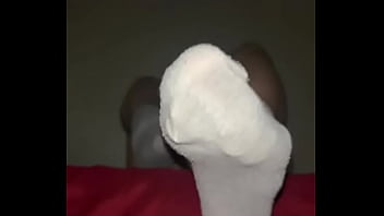 Horny arab hijab spreads her toes & shows off her soft muslim soles in tight foot tease