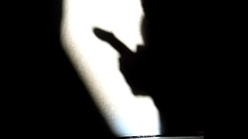 Ombres chinoises masturbation