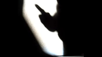 Ombres chinoises masturbation