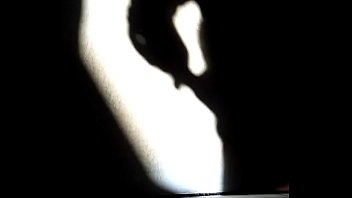 Ombres chinoises masturbation