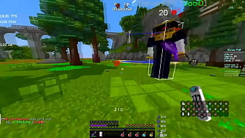 Haitiano folla a una monita descontroladamente