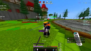 Haitiano folla a una monita descontroladamente