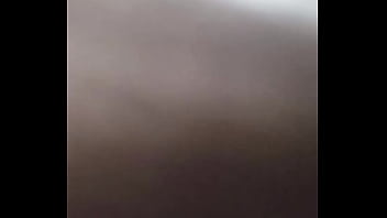 A mi novia le encanta chuparme las bolas