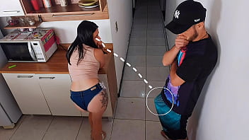 Trai meu marido transando com seu melhor amigo enquanto ele estava no banho sexo arriscado