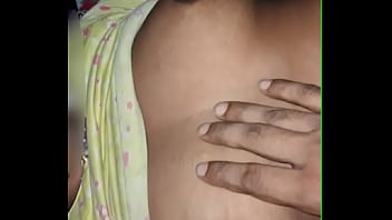 Deshi bhabi enjoy with delivery boy delivery boy loves her boobs