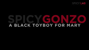 Perverce italian milf seduces her young black toyboy