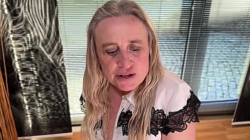 Self made video with closeups of my hot big prolapse pussy