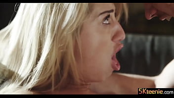 She barely gets through the door before she's on the couch with her pussy spread for his tongue