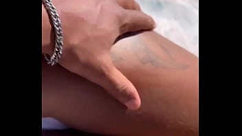 Vivendo uma aventura em uma ilha quase deserta o dia começou com sol e muita safadeza por aqui mas quando percebemos