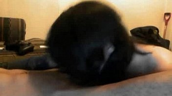 A dedicated bbc worshiper on the job